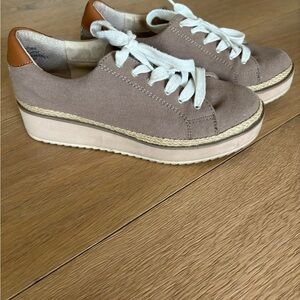 Dolce Vita Women's Tan Canvas Platform Sneakers